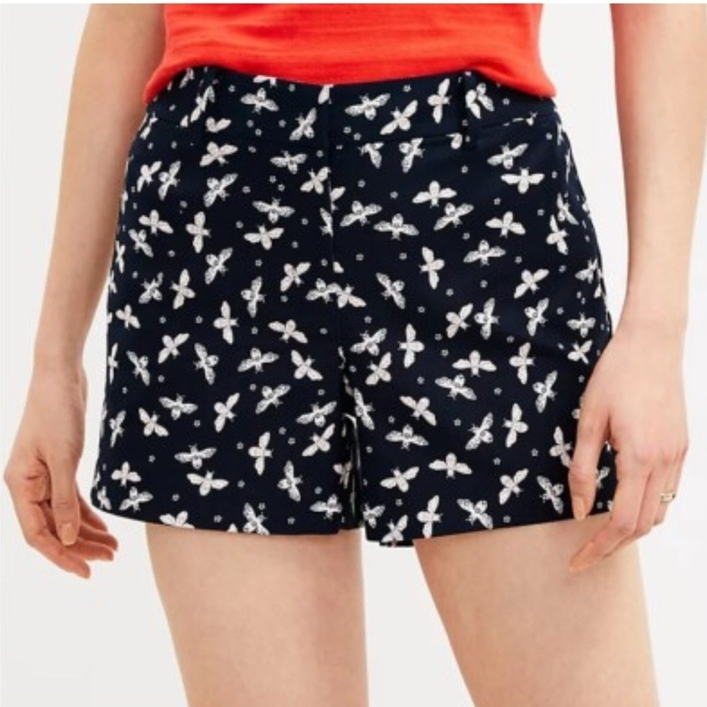 LOFT The Riviera Short Navy Blue Bee Print Size 10 Womens Tailored Summer Shorts